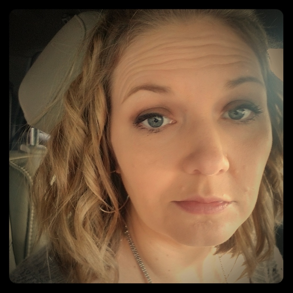 Meet your Posher, Angie